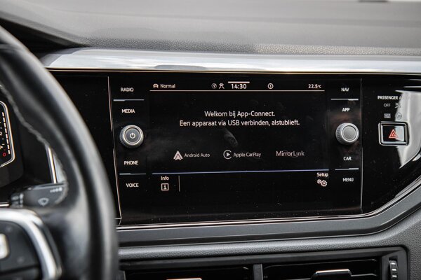 Apple Carplay/Android Auto