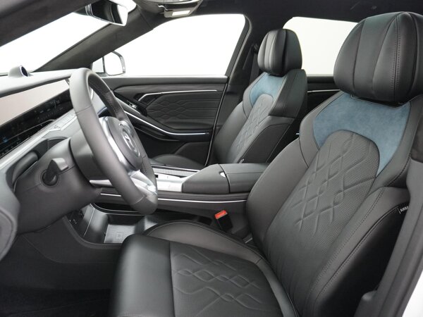 Blackline Interieur