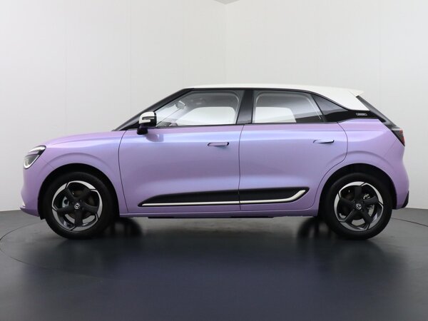 Dynamic Purple Metallic, Duo-tone uitvoering met wit dak