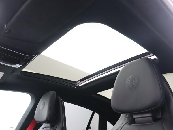 Panoramisch schuifdak enkel beschikbaar op 500 4Matic en 53 4Matic