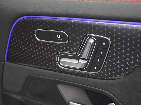 Elektrisch verstelbare passagiersstoel met geheugenfunctie