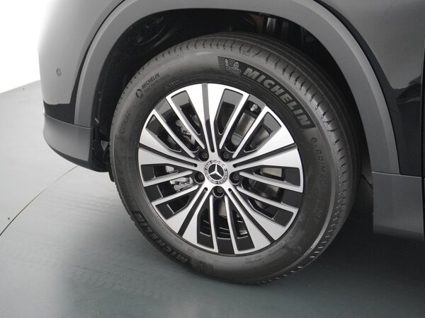 18" multispaaks lichtmetalen velgen 18" multispaaks lichtmetalen velgen