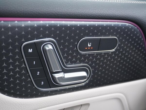 Verwarmde bestuurders- en voorpassagiersstoelen Verwarmde bestuurders- en voorpassagiersstoelen