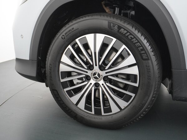 18" multispaaks lichtmetalen velgen 18" multispaaks lichtmetalen velgen