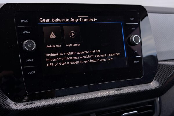 Apple Carplay/Android Auto