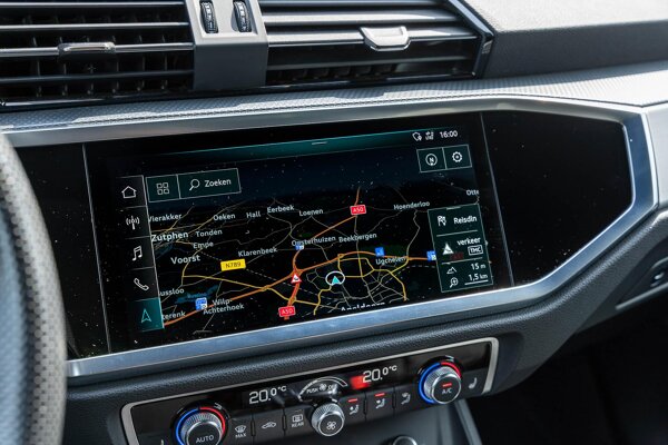 MMI navigatie plus met MMI touch inclusief Audi Connect Basis (zonder Google Earth)