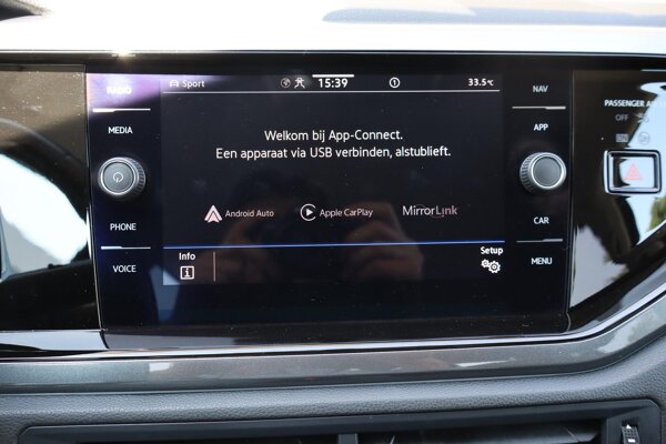 Apple Carplay/Android Auto