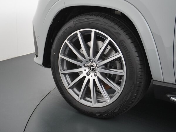 22" multispaaks lichtmetalen AMG-velgen 22" multispaaks lichtmetalen AMG-velgen