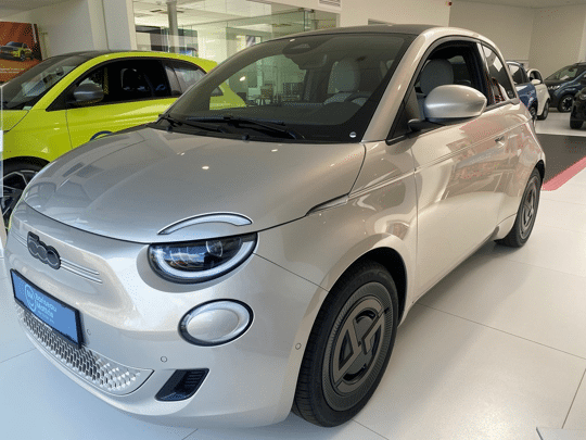 Fiat 500e GIORGIO ARMANI COLLECTOR'S EDITION *42 KWH *FULL OPTION *JBL PREMIUM AUDIO