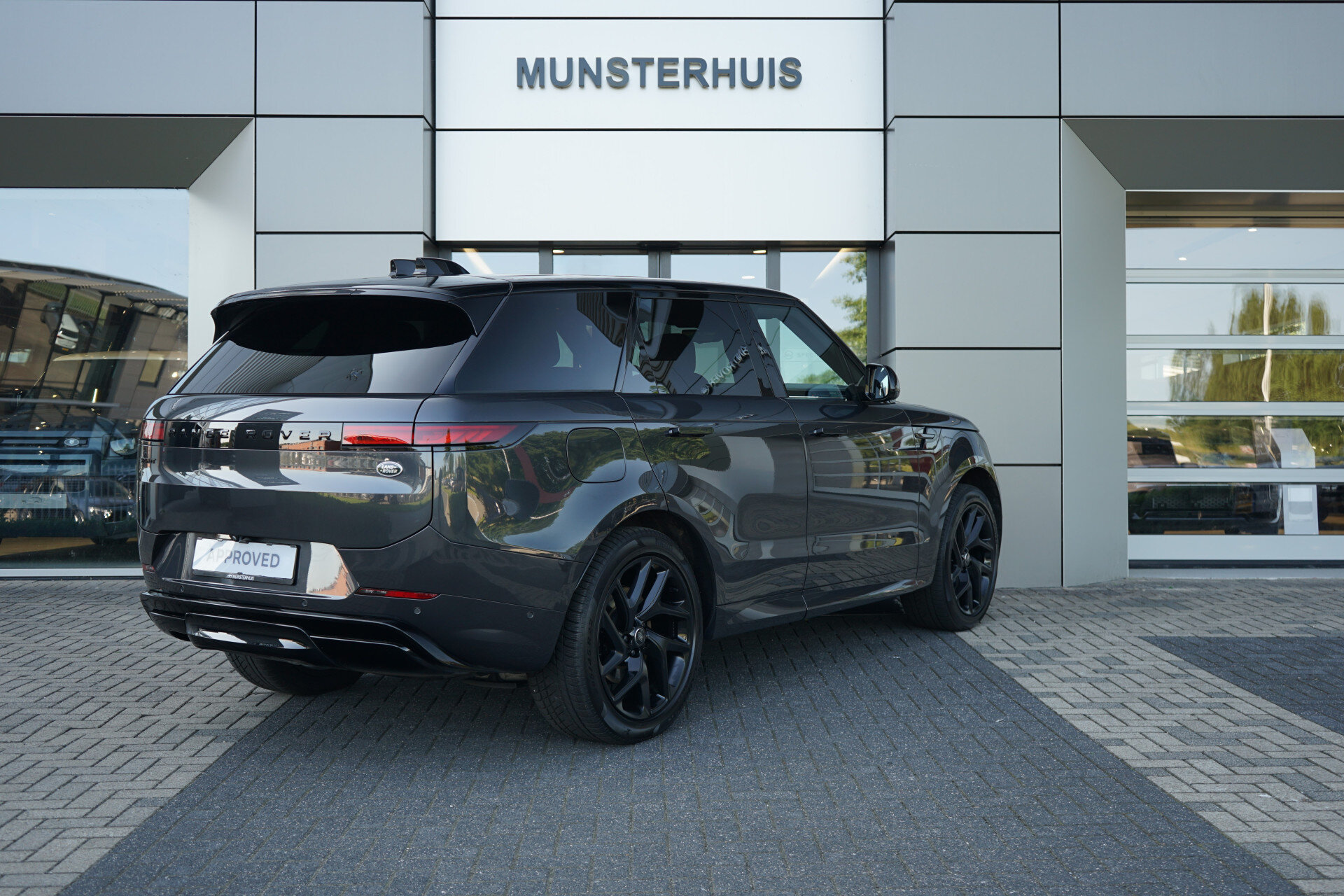 Land Rover Range Rover Sport 3.0 D300 Dynamic SE - Afbeelding 2