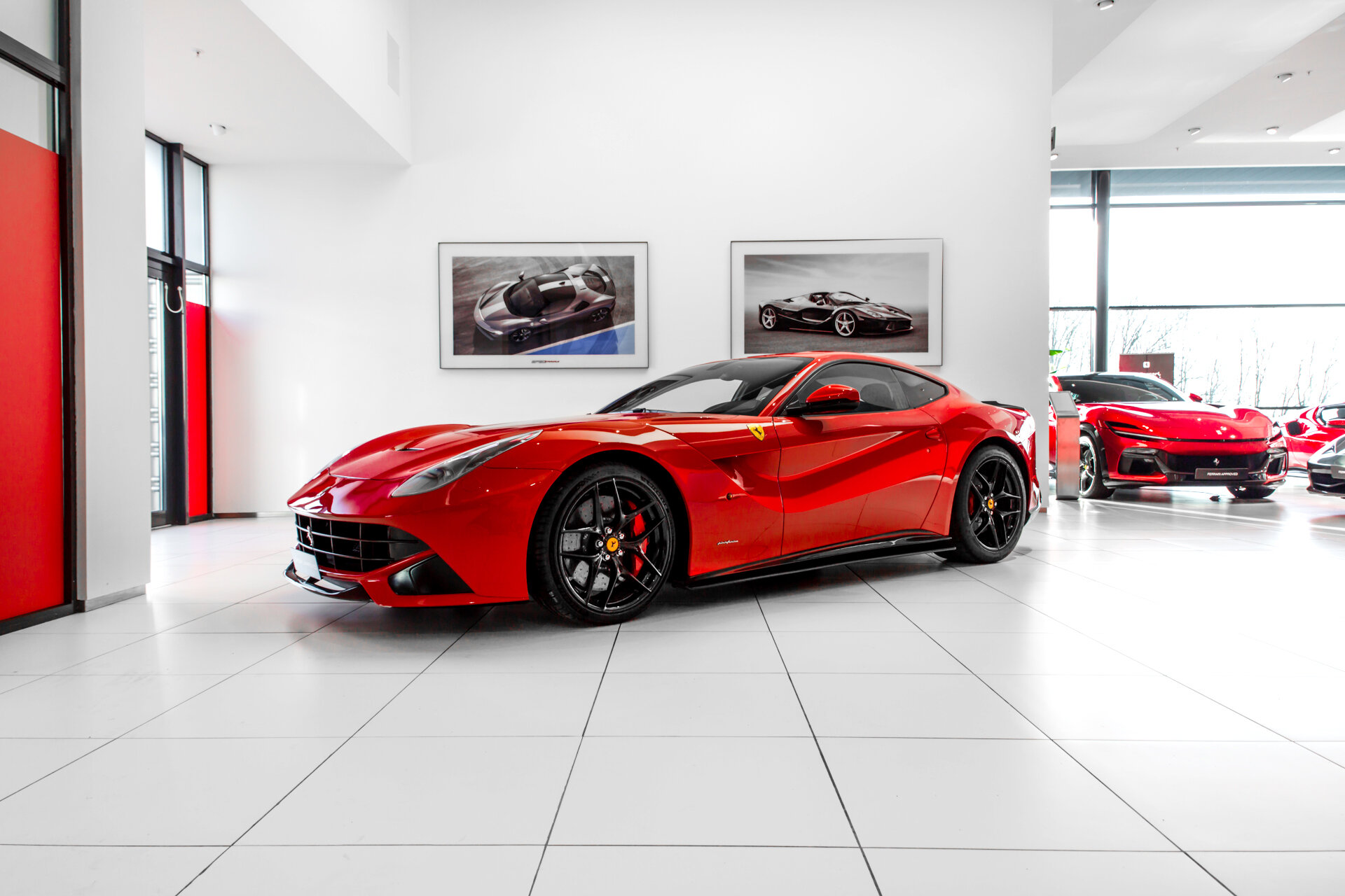 Ferrari F12 Berlinetta ~Ferrari Munsterhuis~ - Afbeelding 2