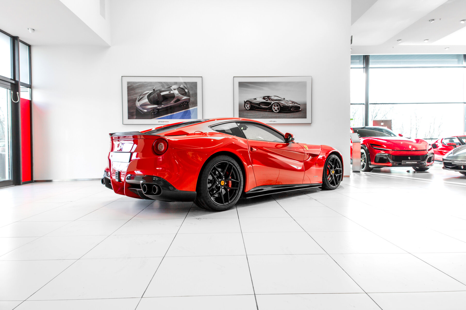 Ferrari F12 Berlinetta ~Ferrari Munsterhuis~ - Afbeelding 3