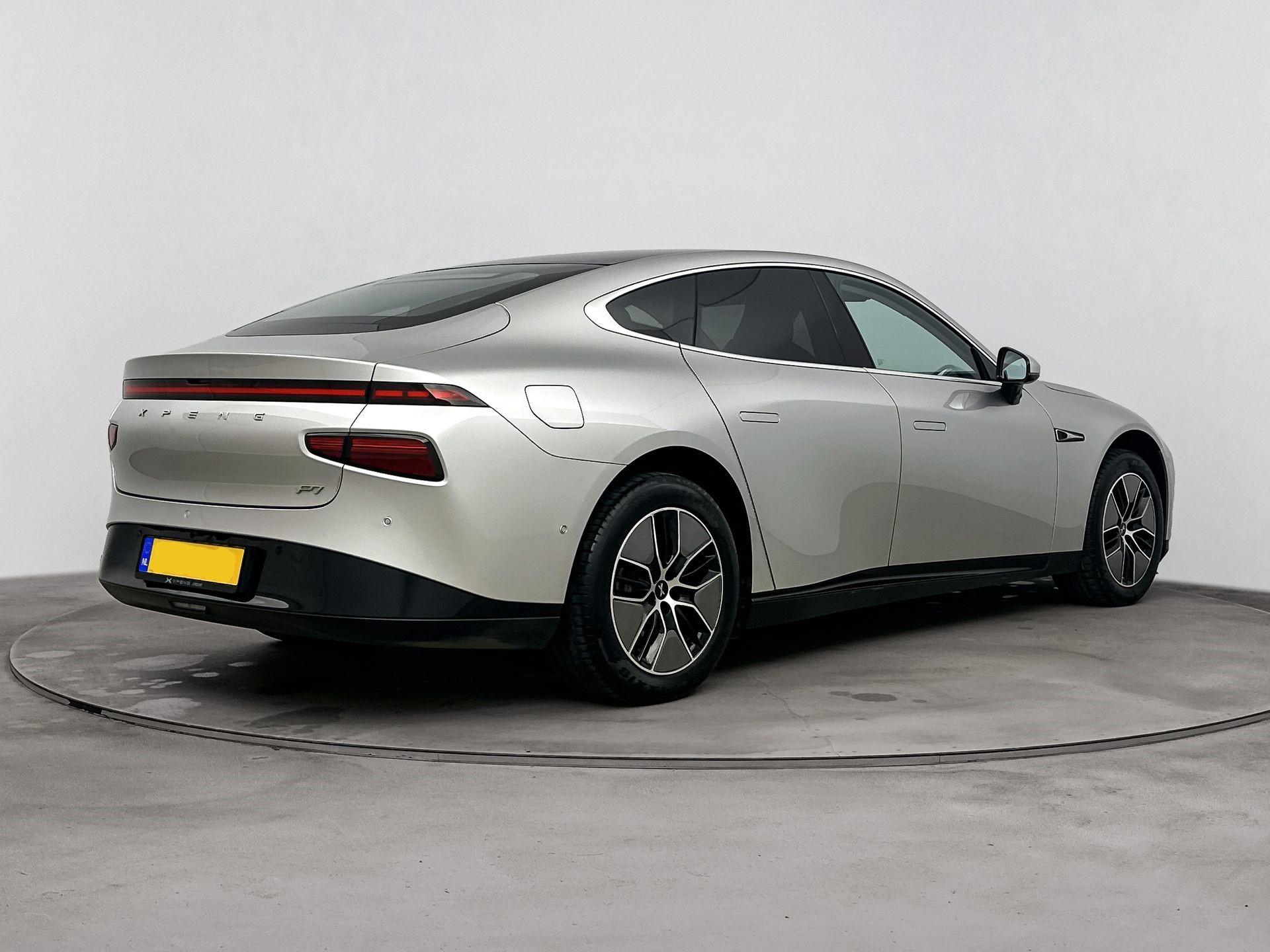 XPENG P7 RWD Long Range 86 kWh - Afbeelding 2