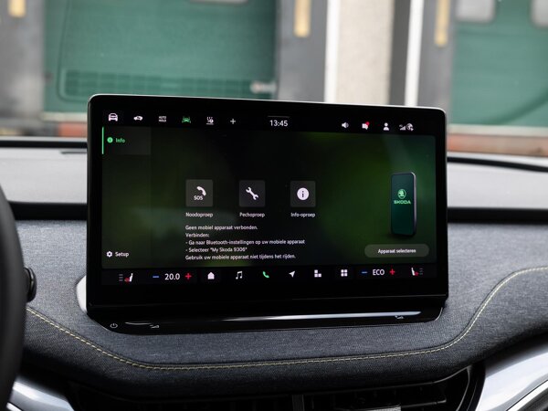 Apple Carplay/Android Auto