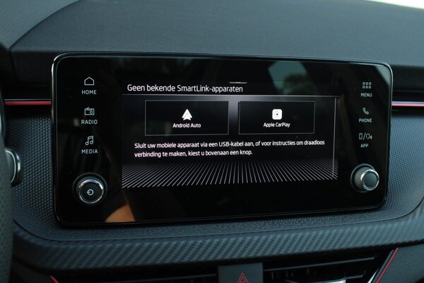 Apple Carplay/Android Auto