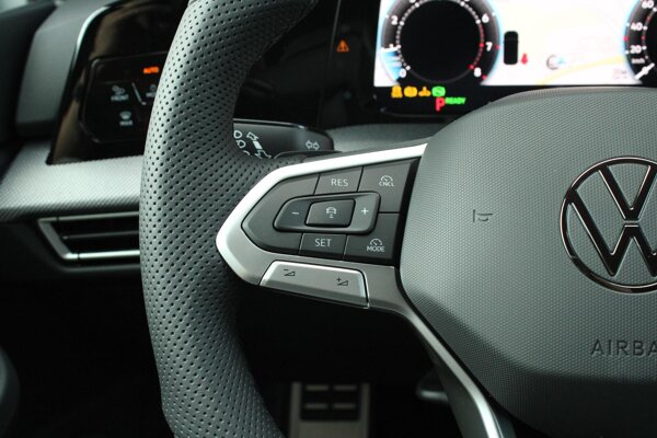 cruise control adaptief met Stop&Go en stuurhulp