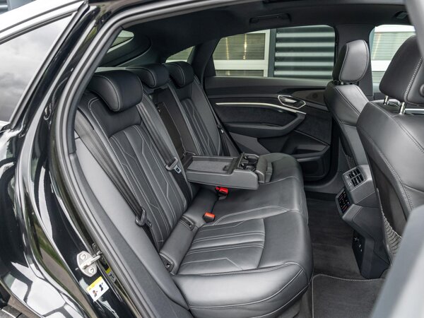 Stoelverwarming voor- en achterin