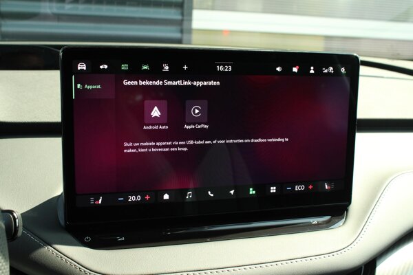 Apple Carplay/Android Auto