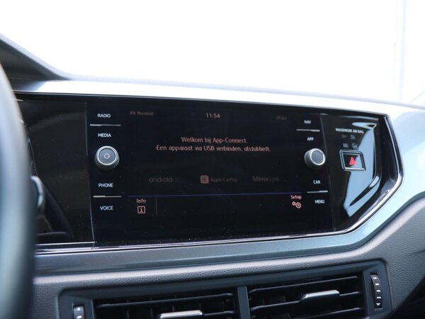 Apple Carplay/Android Auto