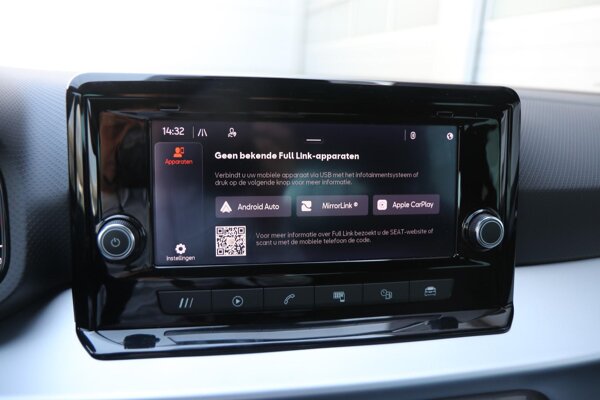 Apple Carplay/Android Auto