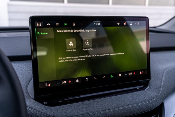 Apple Carplay/Android Auto