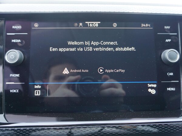 Apple Carplay/Android Auto