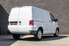 Volkswagen Transporter 2.0 TDI 110pk L1H1 28 Comfortline - Afbeelding 2