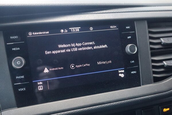 Apple Carplay/Android Auto