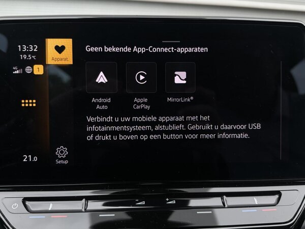 Apple Carplay/Android Auto