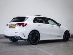 Mercedes-Benz A-Klasse Hatchback 180 Star Edition AMG - Afbeelding 2
