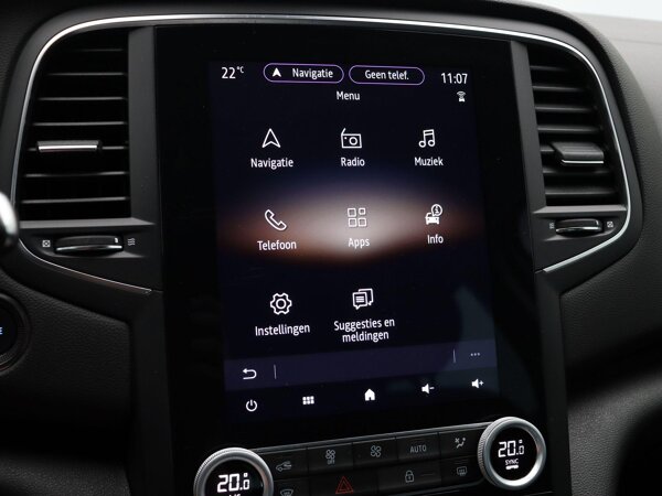 Apple Carplay/Android Auto Apple Carplay/Android Auto