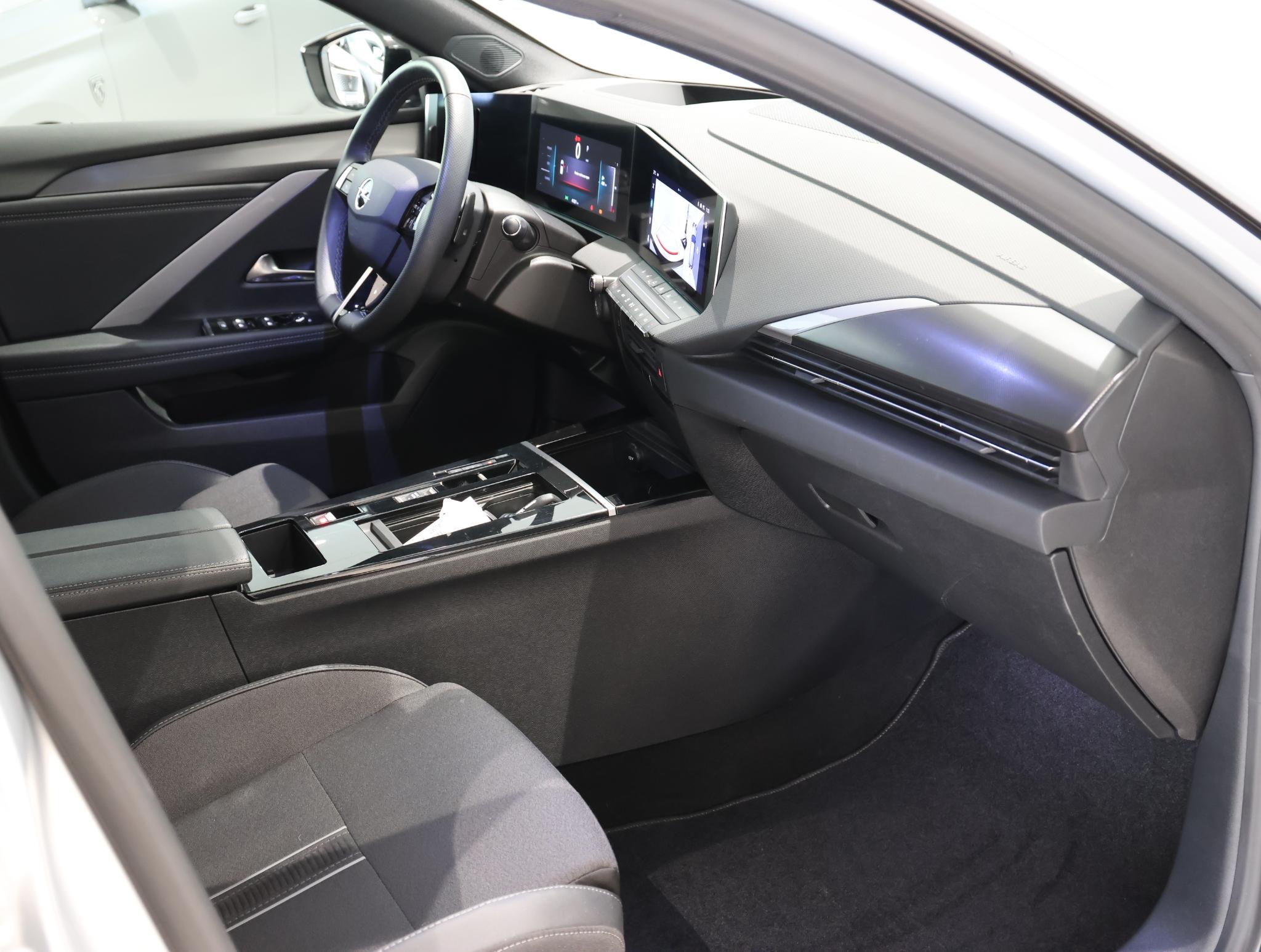 Opel Astra ST GS Hybrid 145 pk Automaat - Afbeelding 5