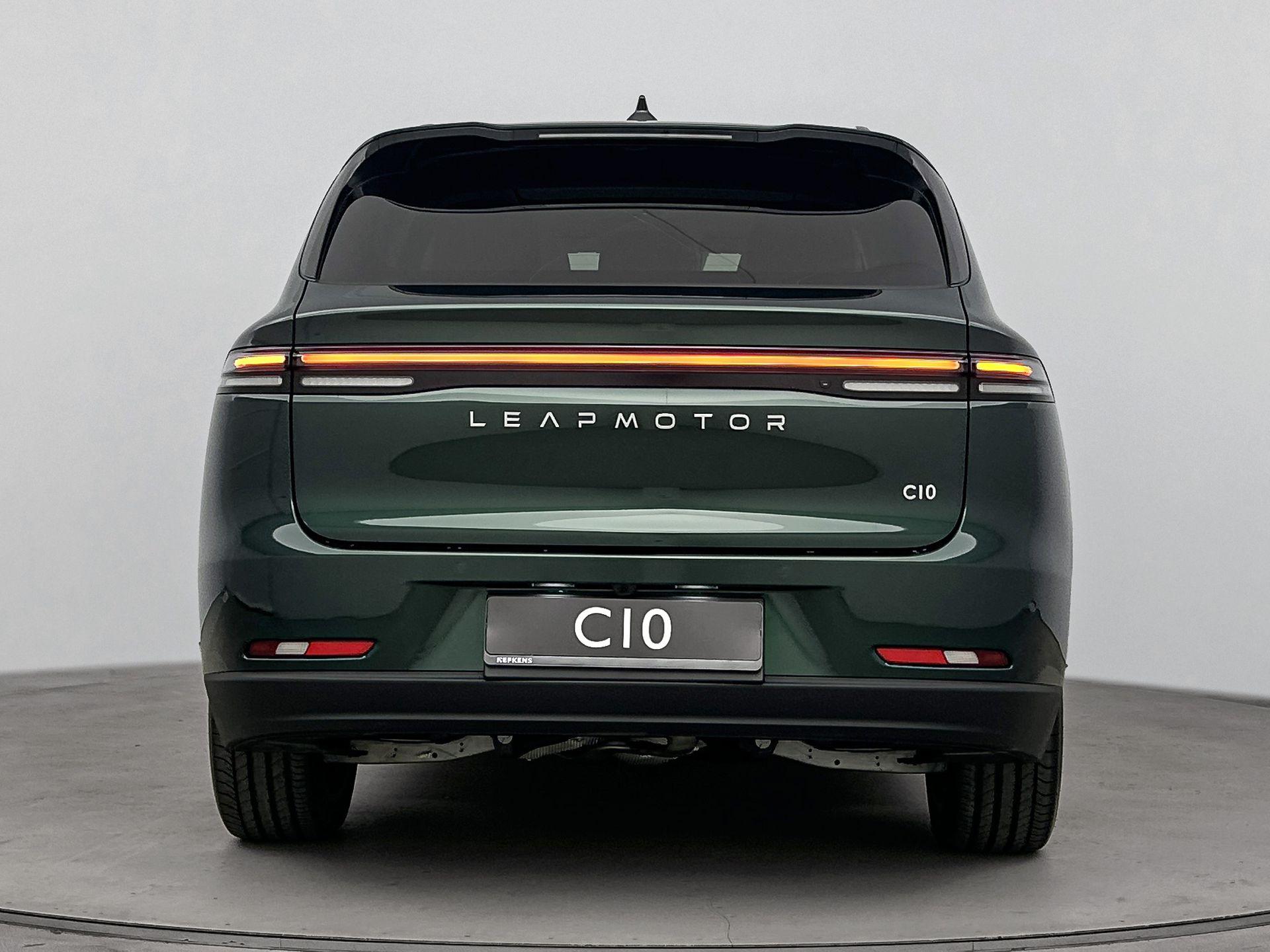 Leapmotor C10