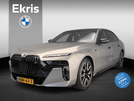 BMW i7 M70 xDrive BMW i7 M70 xDrive