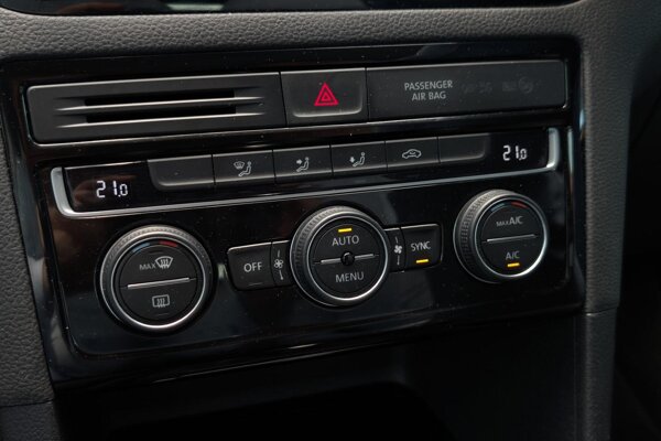 electronic climate controle