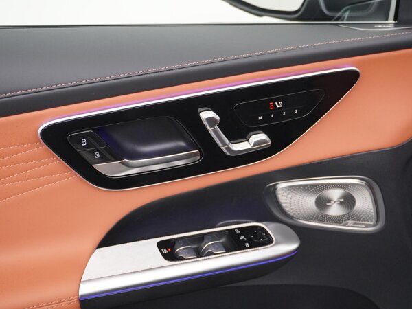 Verwarmde stoelen vooraan