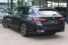 BMW 5 Serie Touring 520i M Sport Automaat - Afbeelding 2
