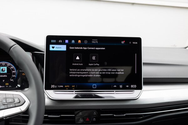 Apple Carplay/Android Auto