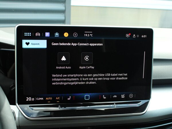 Apple Carplay/Android Auto