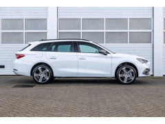SEAT Leon Sportstourer 1.5 TSI e-Hybrid 204pk FR PHEV First Edition - Afbeelding 4
