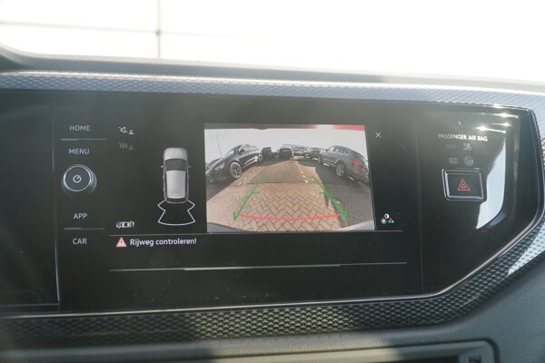 Achteruitrijcamera (Rear View)