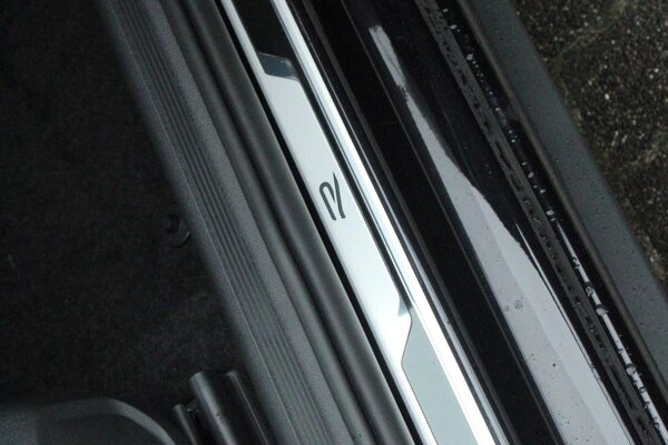 R-Line Exterieur