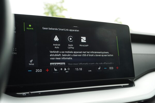 Apple Carplay/Android Auto