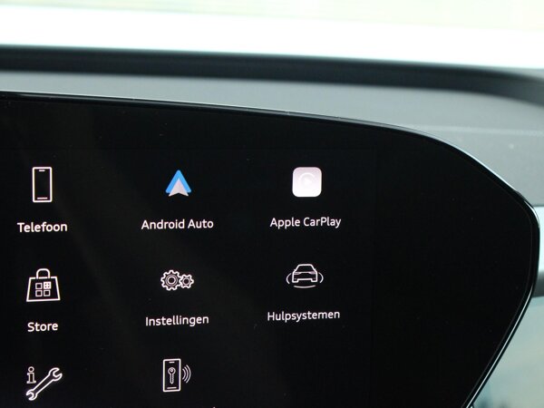 Apple Carplay/Android Auto