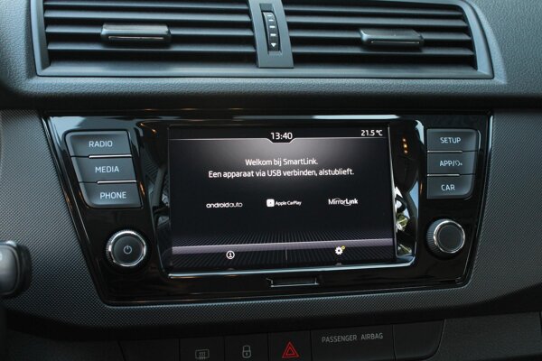 Apple Carplay/Android Auto