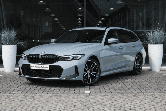 BMW 3 Serie Touring 318i High Executive M Sport Automaat
