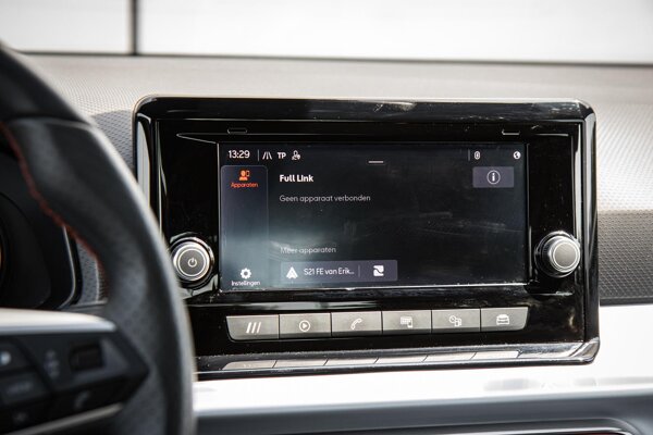 Apple Carplay/Android Auto