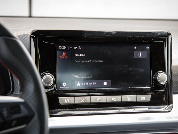 Apple Carplay/Android Auto