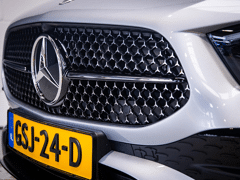 Mercedes-Benz A-Klasse Hatchback 250 e Star Edition AMG Line - Afbeelding 5