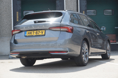 Skoda Octavia Combi 1.5 TSI 150pk DSG MHEV Business Edition Plus - Afbeelding 2